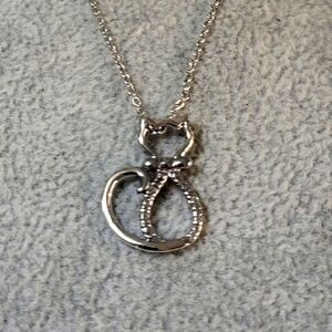 Vintage silver bow tie kitty necklace